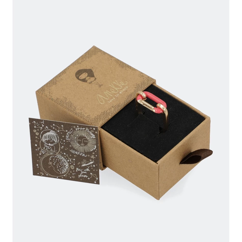 Anekke Kullast Karabiinsõrmus