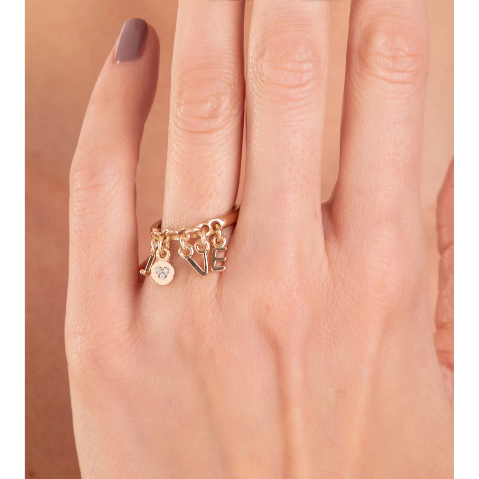Anekke Love טבעת מצופה זהב עם אותיות