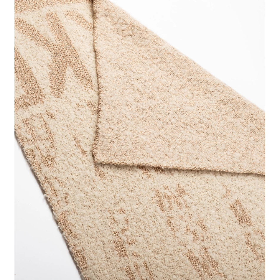 Anekke Bēša Logomania šalle.