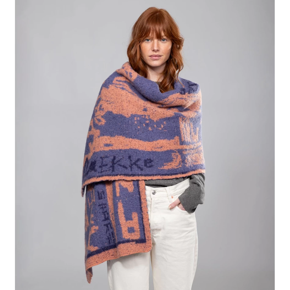 Anekke Zila Un Terakota Mūsdienīga šalle.