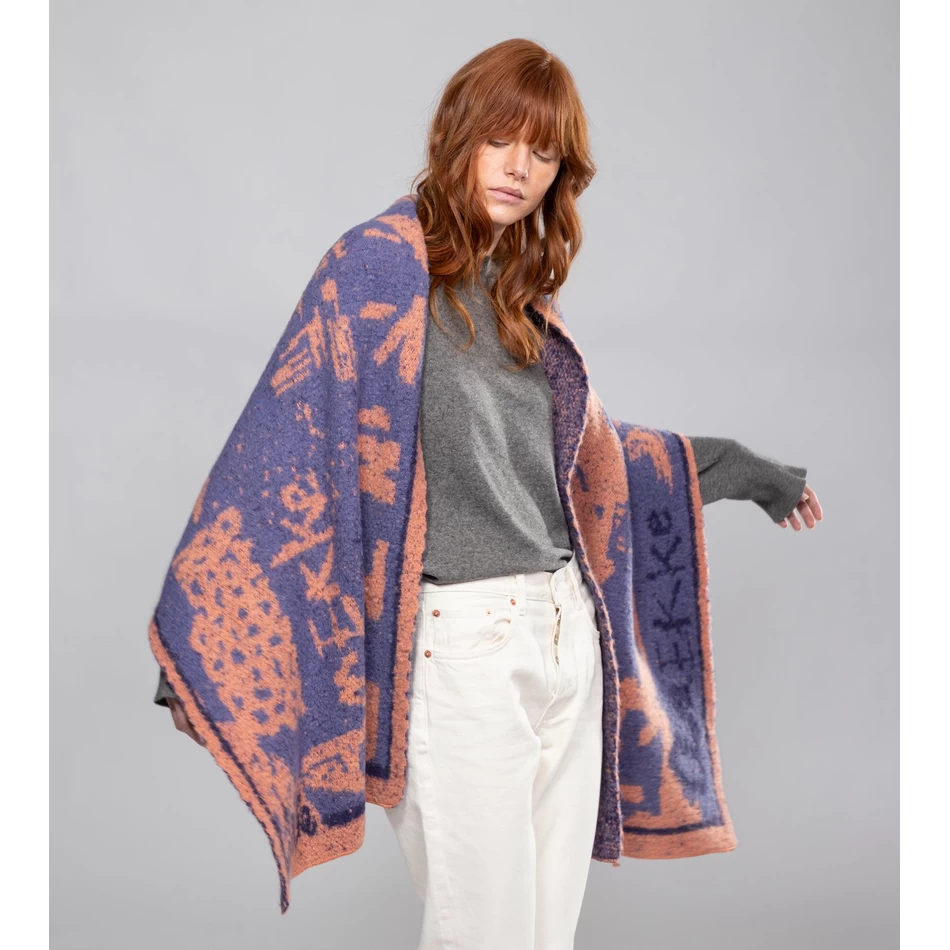 Anekke Zila Un Terakota Mūsdienīga šalle.