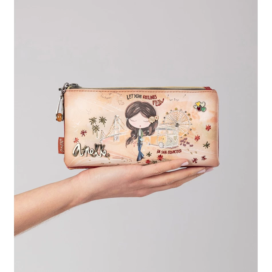 Anekke Peace & Love camel pencil case