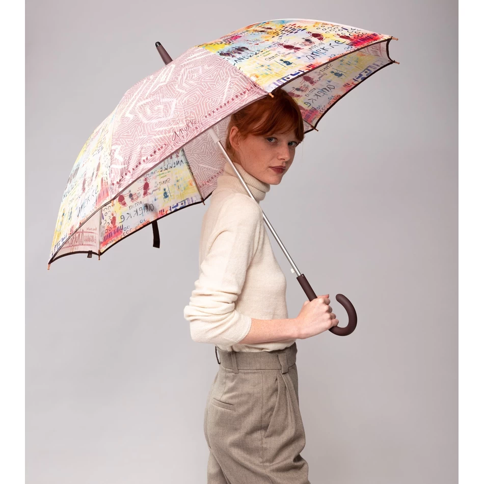 Anekke Menire مظلة طويلة