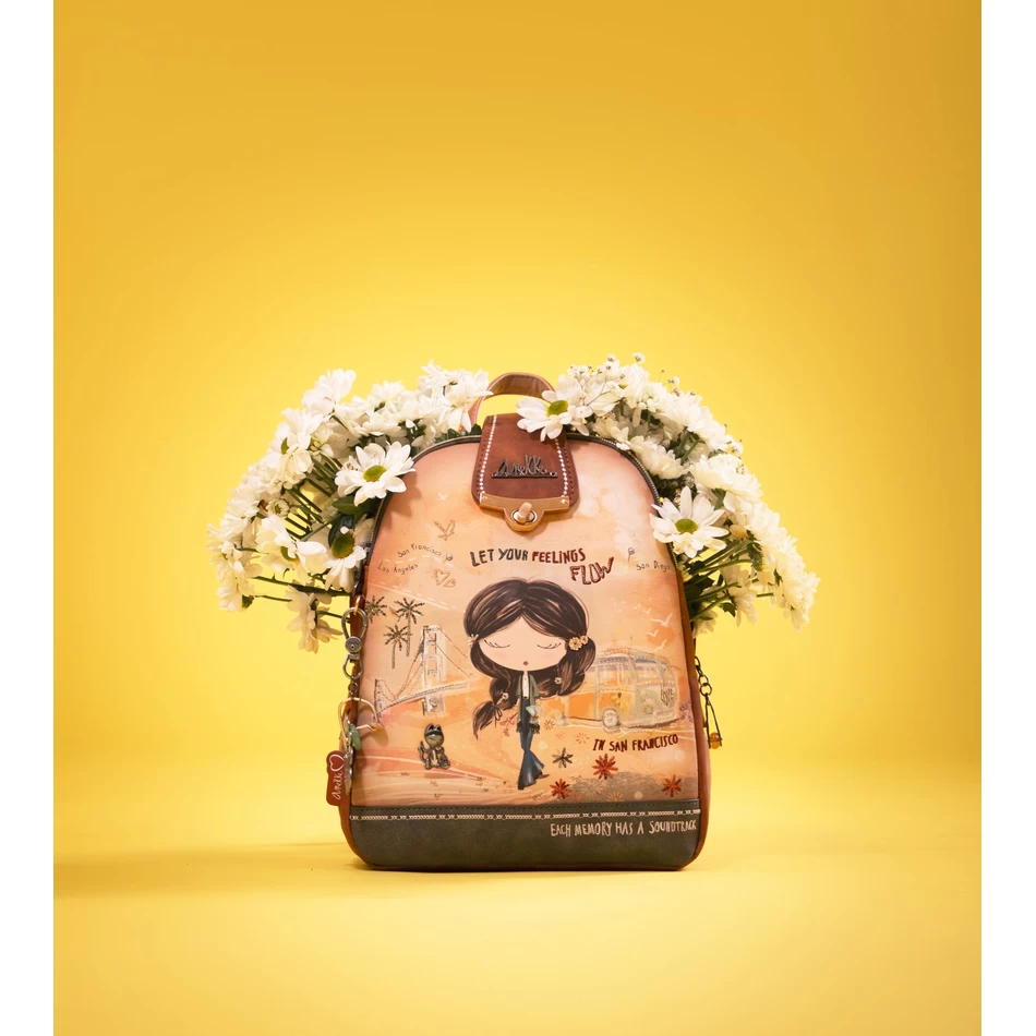 アネッケ ピース&ラブ キャメル トリプルコンパートメント バックパック