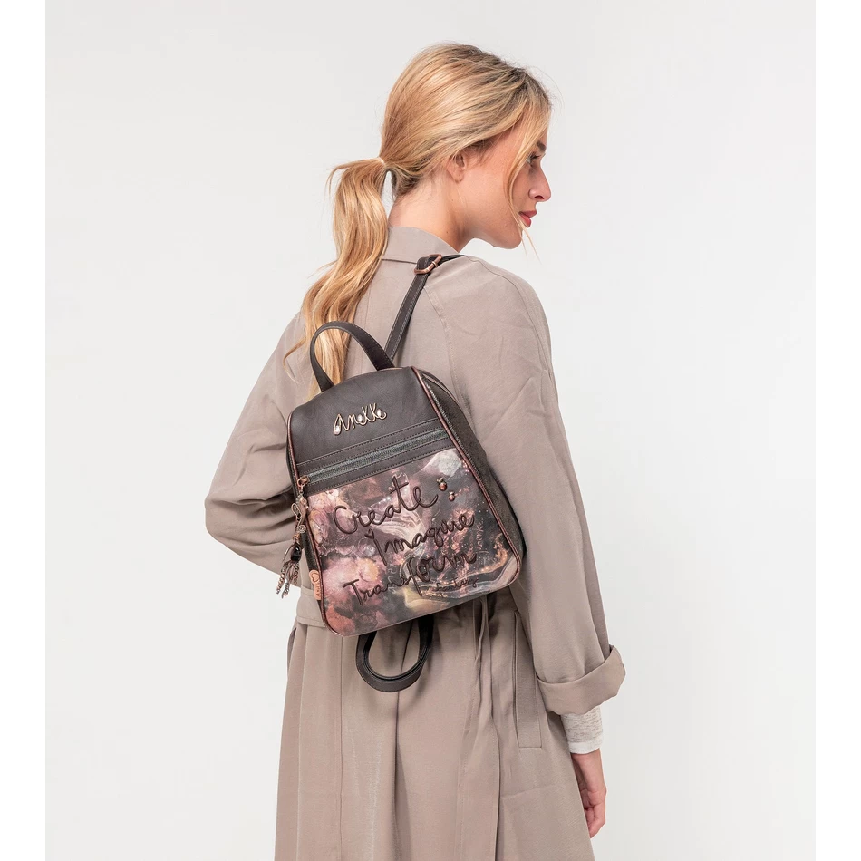 Anekke Land Keskmine Seljakott