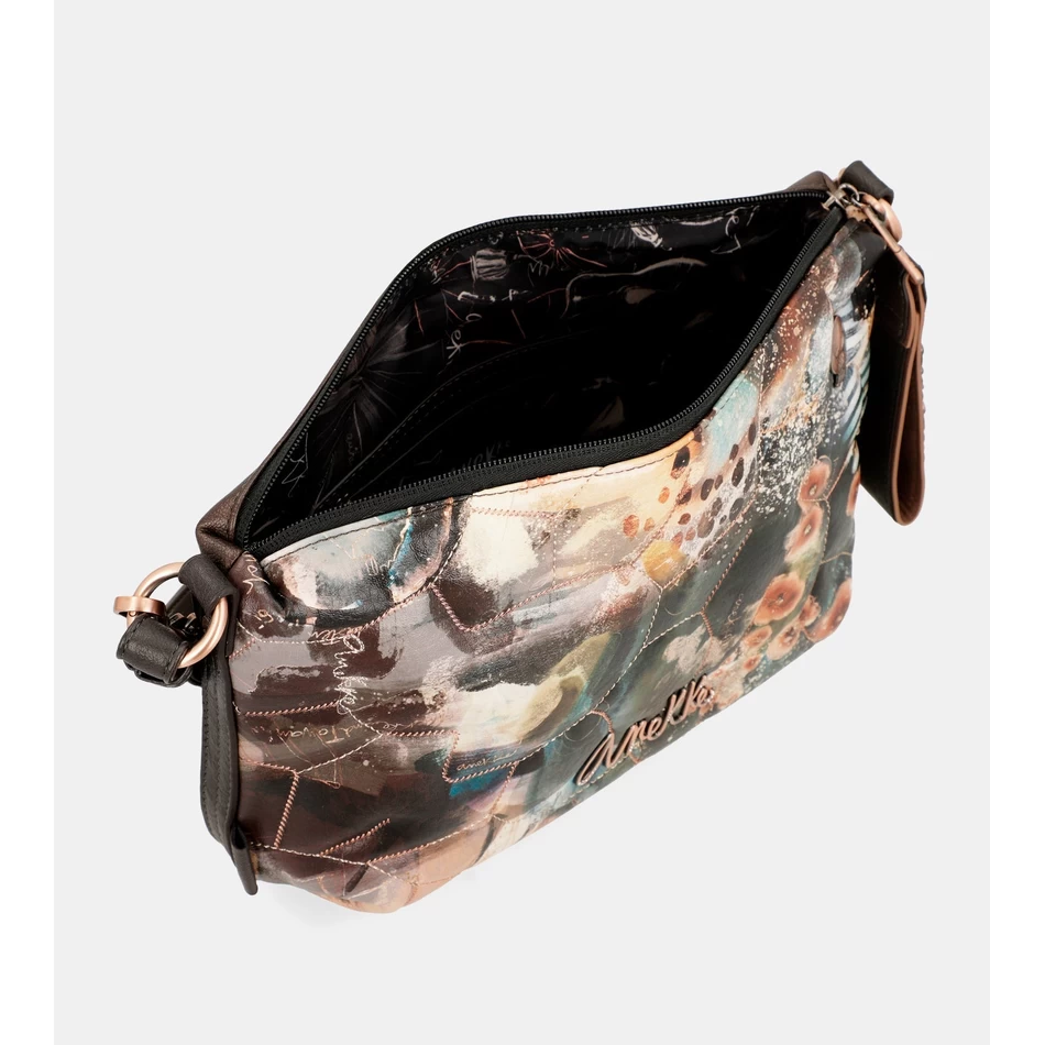 Anekke Shōen Padded shoulder bag with metallic handle