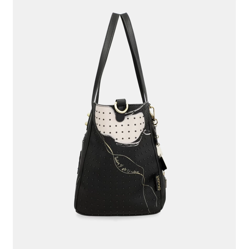 Анекке, большой черный покупатель, природа сёдо