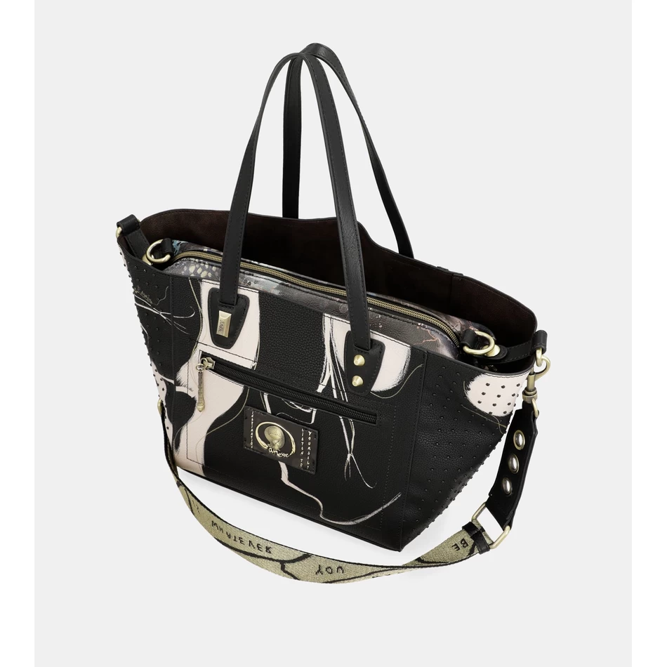 Анекке, большой черный покупатель, природа сёдо