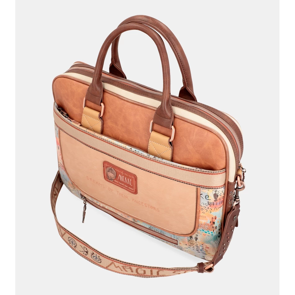 Anekke Menire Servieta