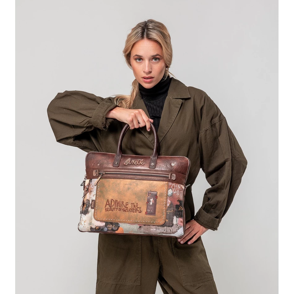 Anekke Servieta Exterioară