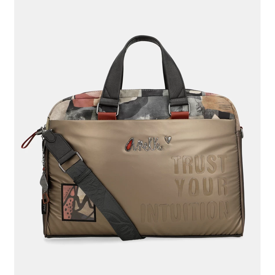 Anekke Servieta Imaginară