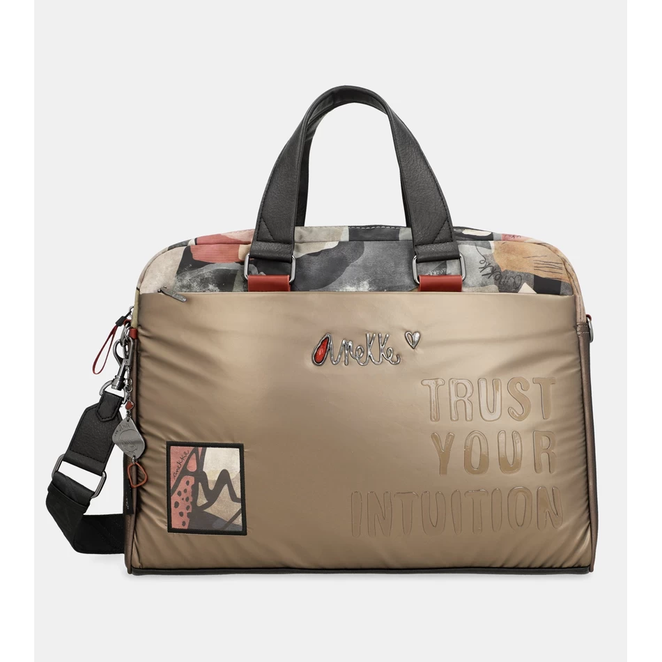 Anekke Servieta Imaginară