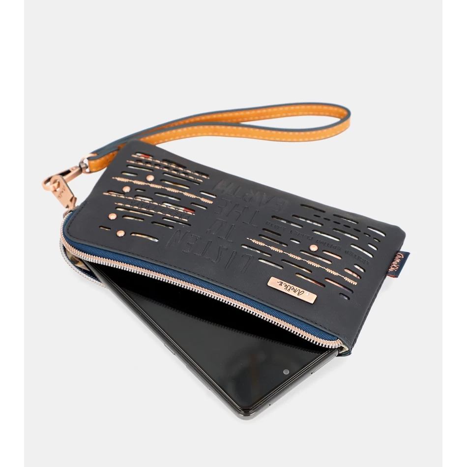 محفظة Anekke باللون الأزرق الداكن بتقنية تحديد الهوية بموجات الراديو طبيعة باتشاماما