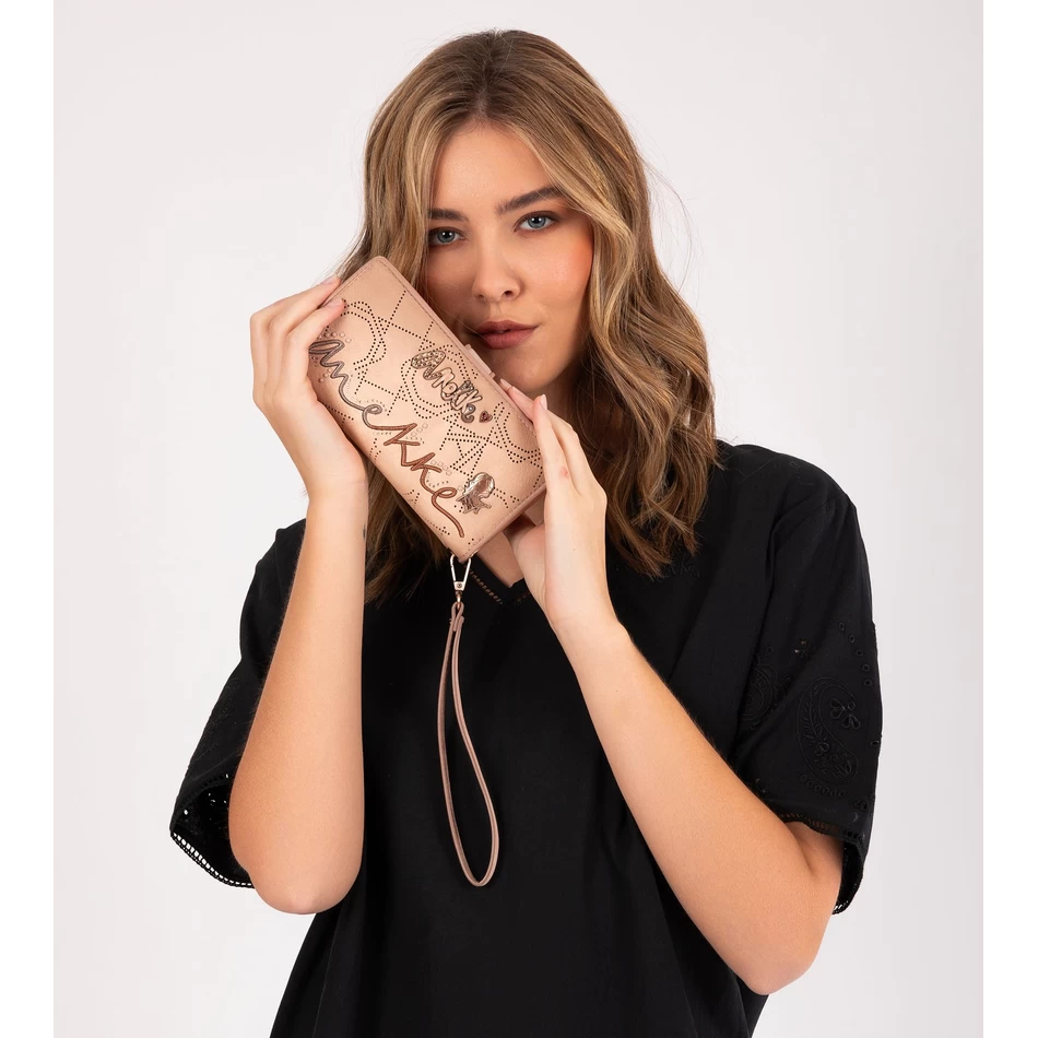 محفظة Anekke Studio عارية كبيرة الحجم بتقنية تحديد الهوية بموجات الراديو