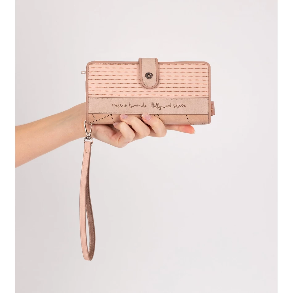 محفظة Anekke Studio عارية كبيرة الحجم بتقنية تحديد الهوية بموجات الراديو