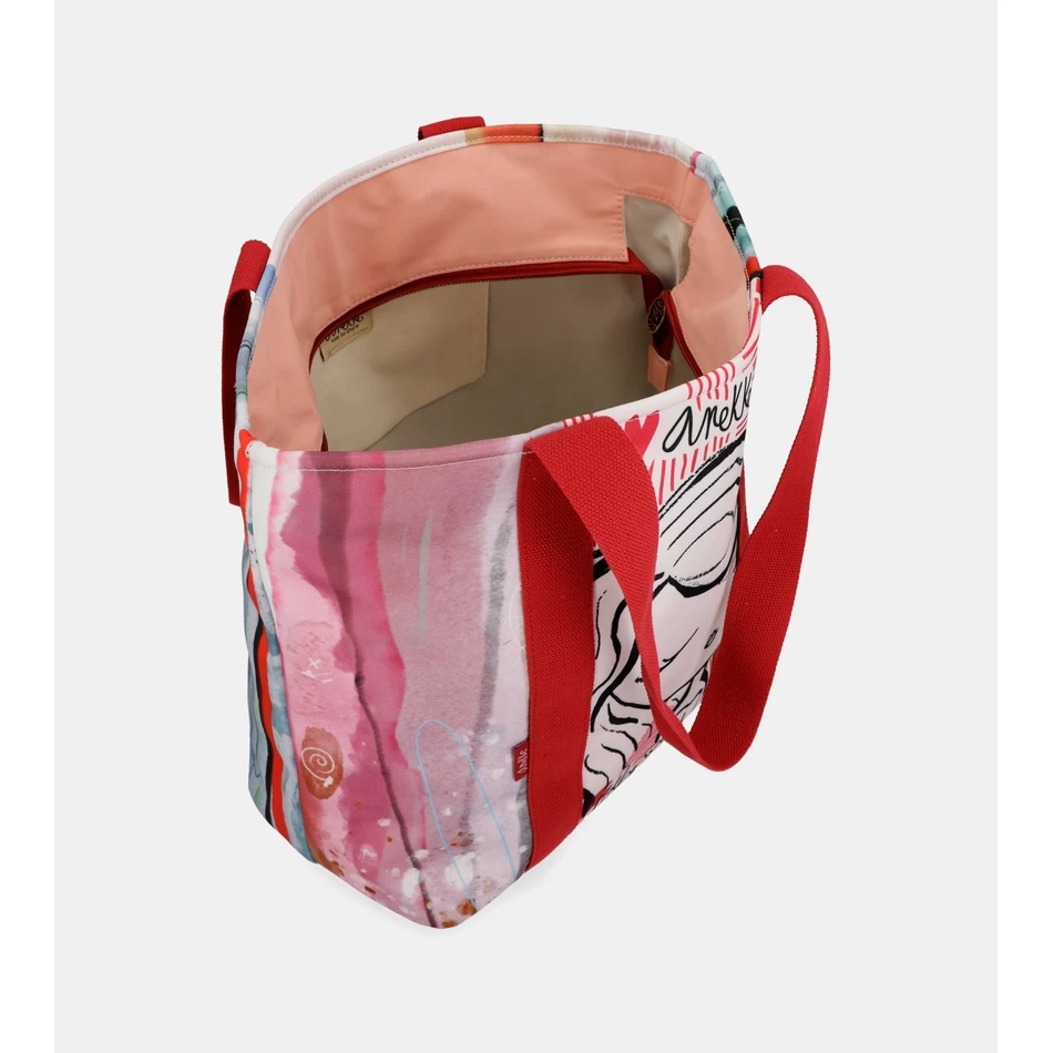 Tas Pantai Anekke Hollywood