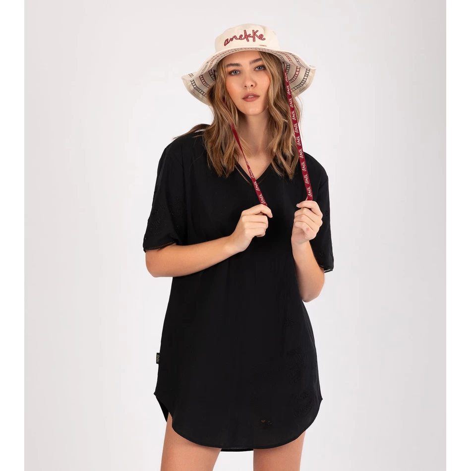 Anekke White bucket hat