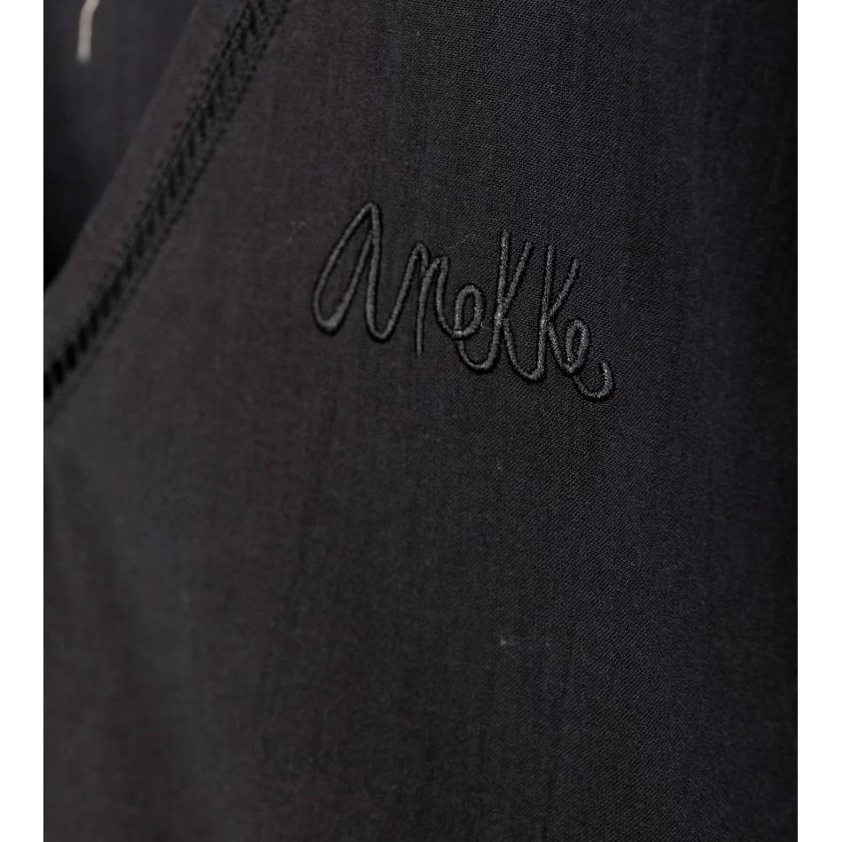 Gaun Hitam Pendek Anekke