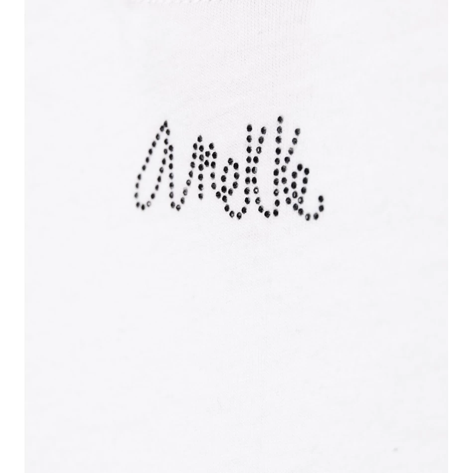 Anekke Anekke أعلى المحاصيل البيضاء