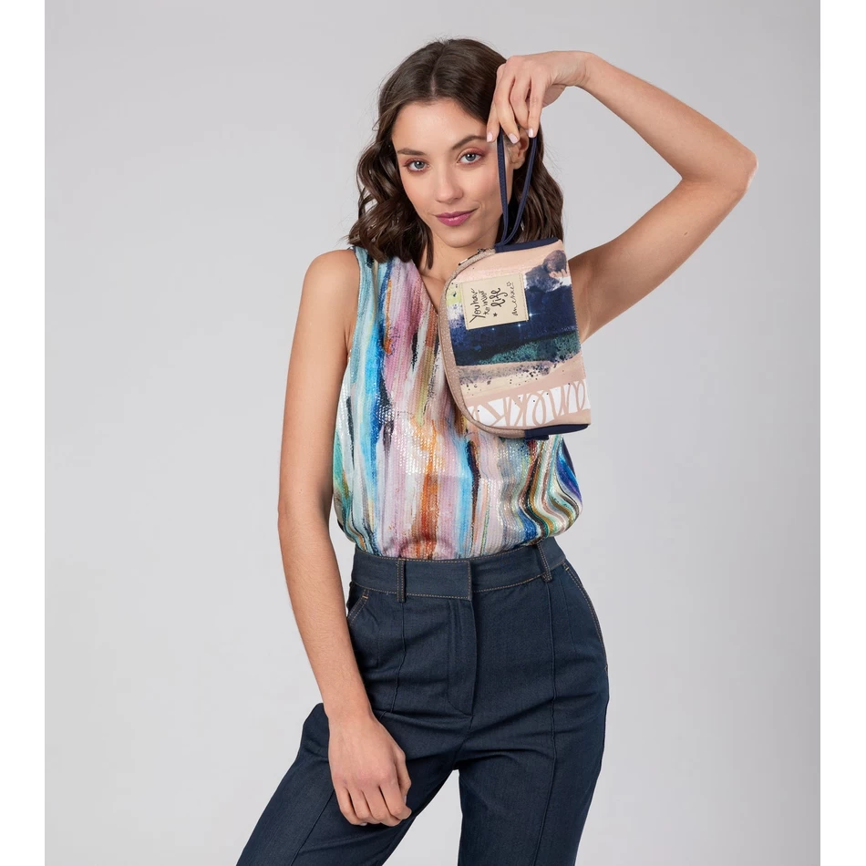 נרתיק יהירות של Anekke Hollywood