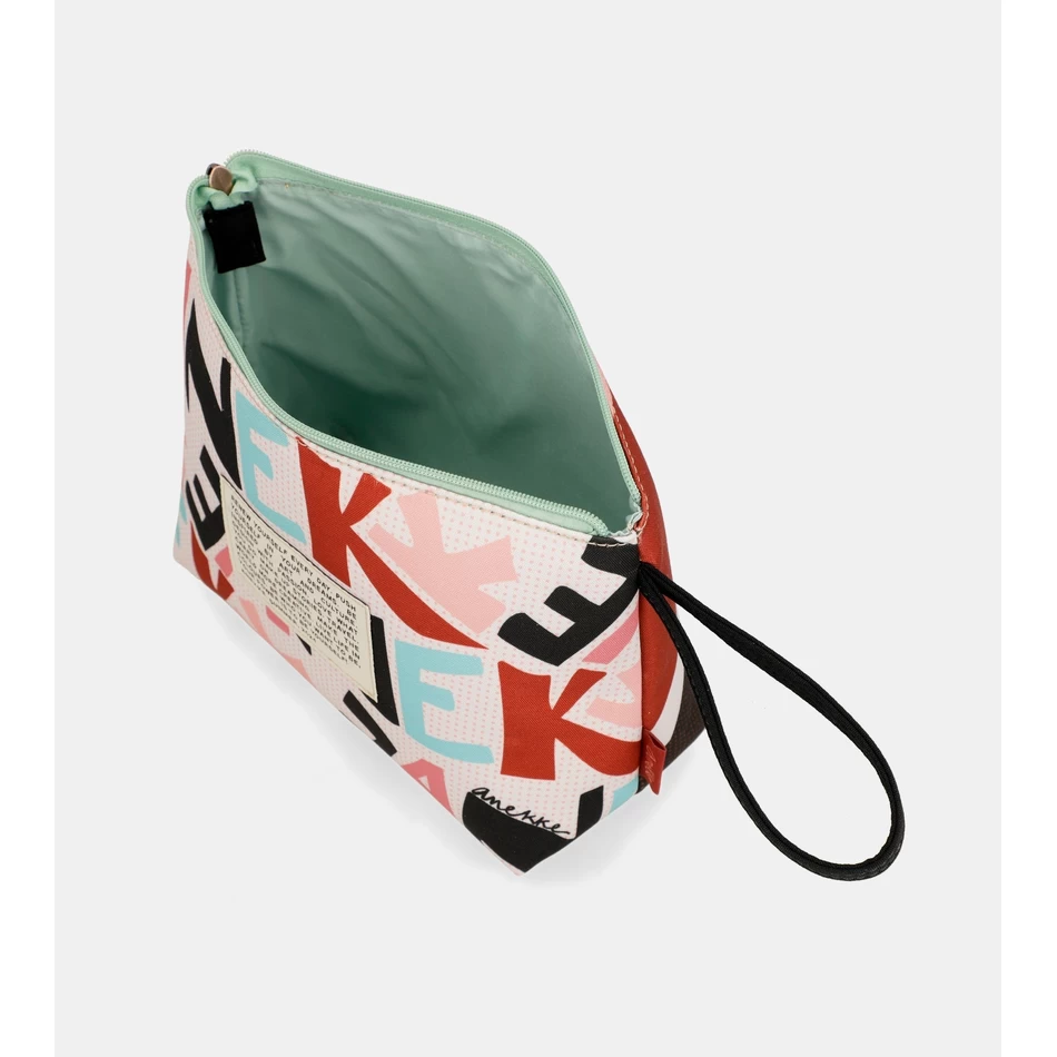 حالة الغرور أزياء Anekke