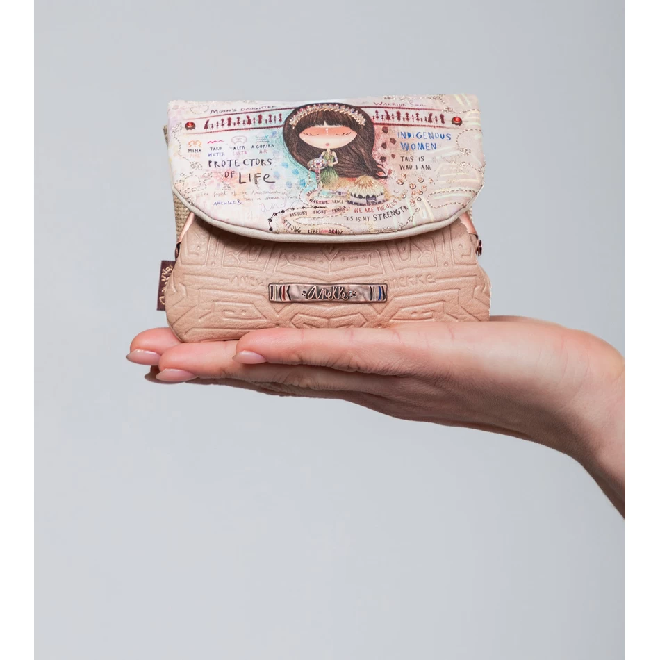 анекке менире клапна торбица за новчиће