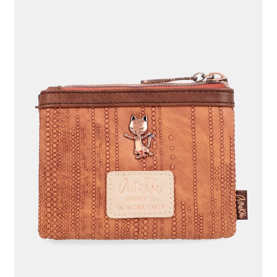 Anekke Menire wallet