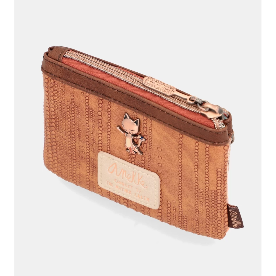 Anekke Menire wallet