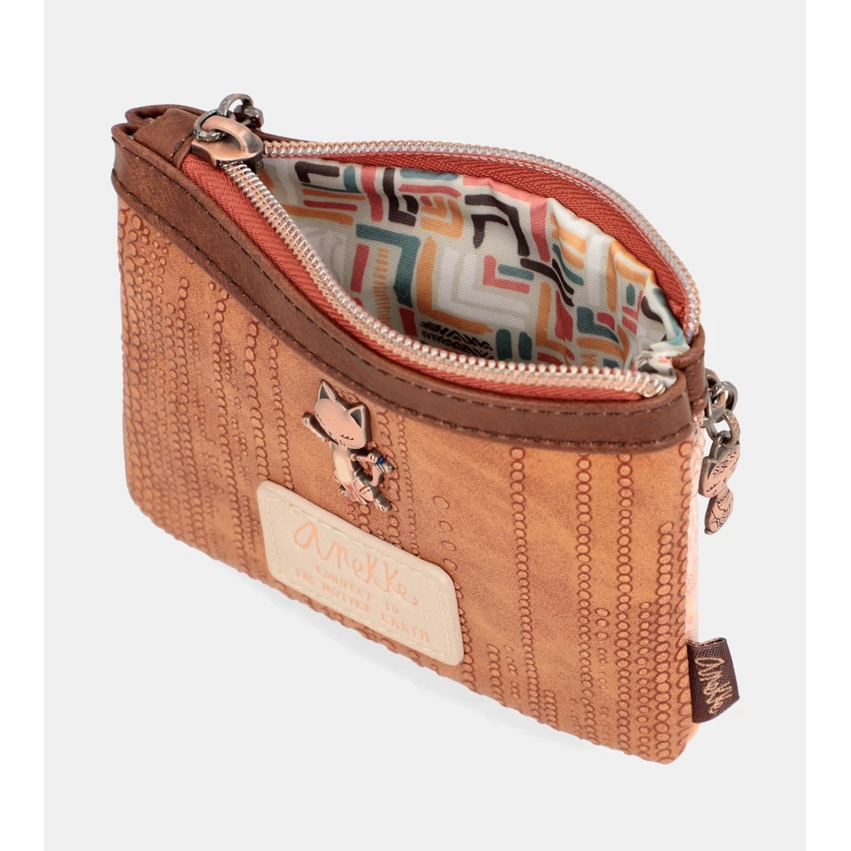 Anekke Menire wallet
