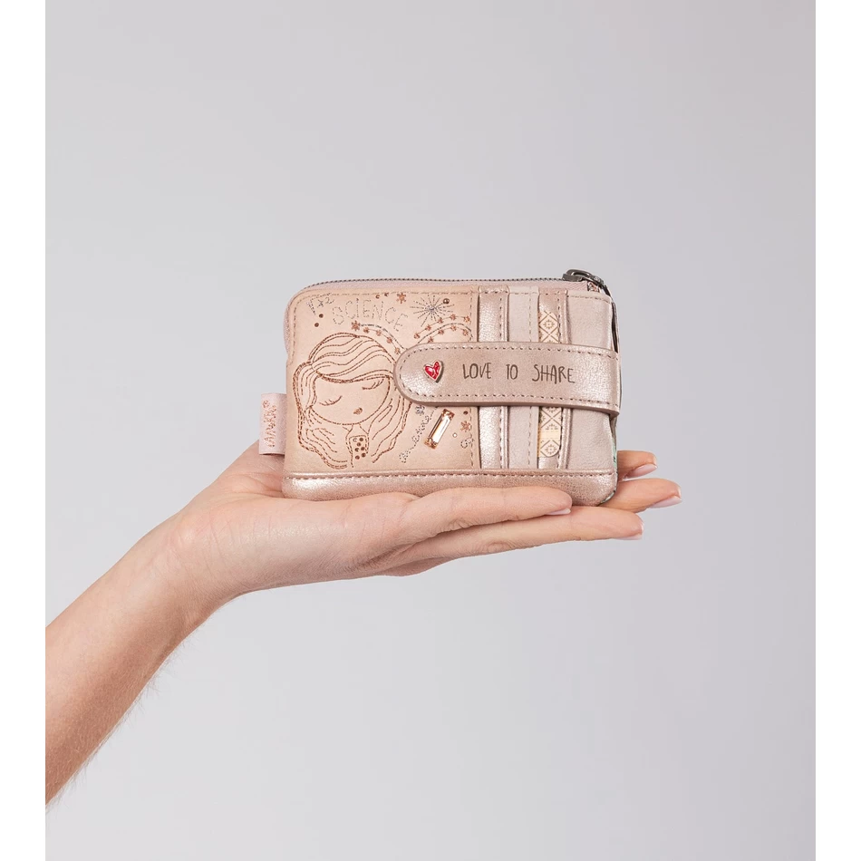 Anekke Studio حامل بطاقة عارية